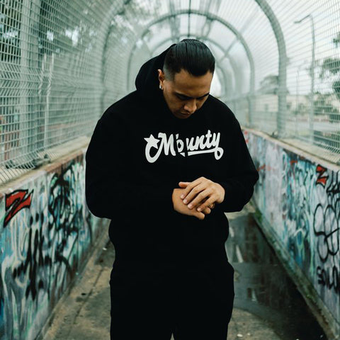 MOUNTY BLACK HOODIE